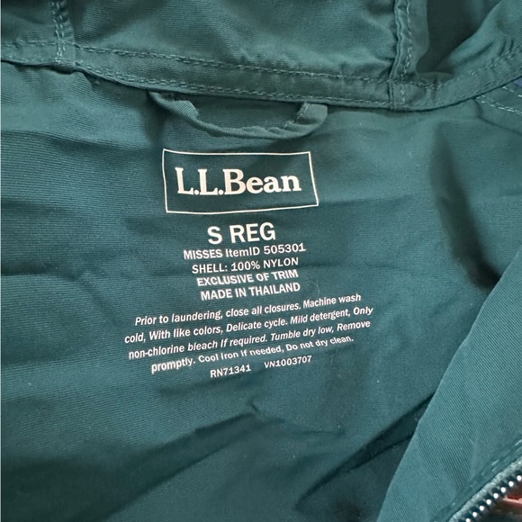 L.L. Bean Color block Anorack - Picture 4 of 4